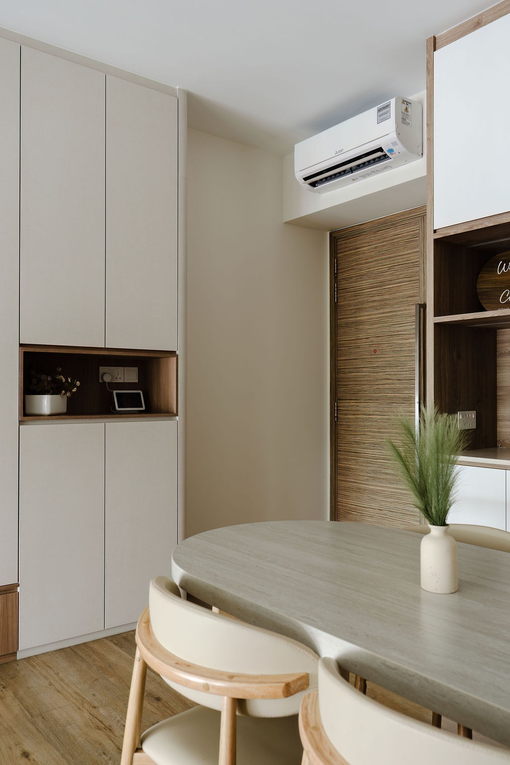 23 Lorong 3 Toa Payoh — Condo Interior Design